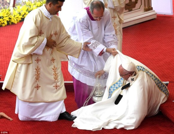 Ubwo Papa Francis yarimoyegurwa.