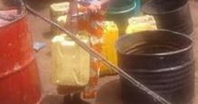 Ruhango: Mu rugo rw’umuturage hafatiwe kanyanga n’ibikoresho bikoreshwa mu kuyiteka Ruhango: Mu rugo rw’umuturage hafatiwe kanyanga n’ibikoresho bikoreshwa mu kuyiteka