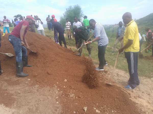 Kamonyi: Abaturage bibukijwe umuco wo kuzigama nyuma y’igikorwa cy’Umuganda