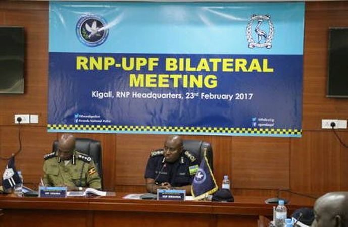 Polisi y’u Rwanda n’iya Uganda bakoranye inama igamije gukomeza ubufatanye