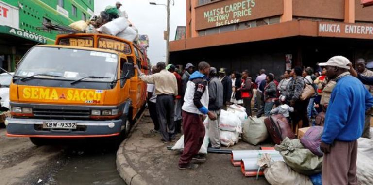 Abaturage bakomeje guhunga umurwa mu kuru wa Kenya ku bwinshi