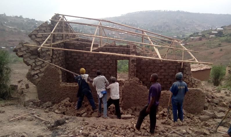 Kamonyi: Inzu zubatswe mu kajagari zitumye abakozi bagera muri batandatu basezera imirimo