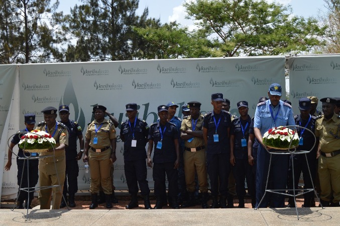 Abapolisi bo mu karere bunamiye abazize Jenoside yakorewe Abatutsi