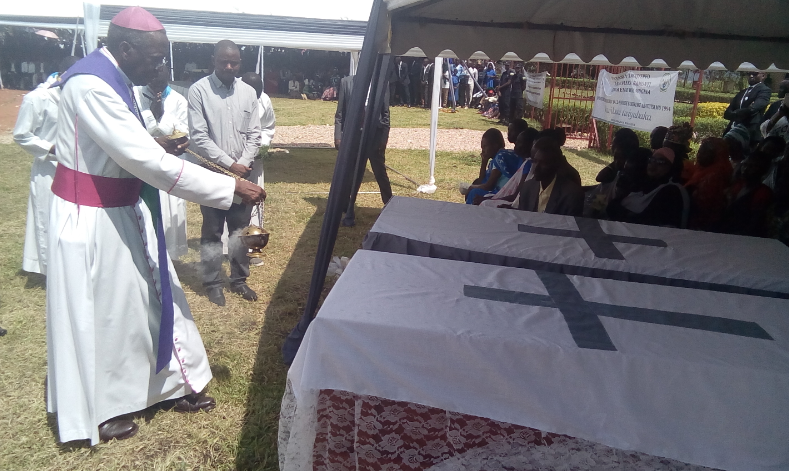 Kamonyi-Kwibuka24: Imibiri 15 yashyinguwe mu cyubahiro ku Mugina