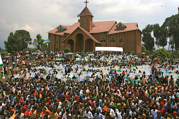 Inyubako n’ubutaka by’amadini n’amatorero bitegetswe kwishyura umusoro uhereye 2019