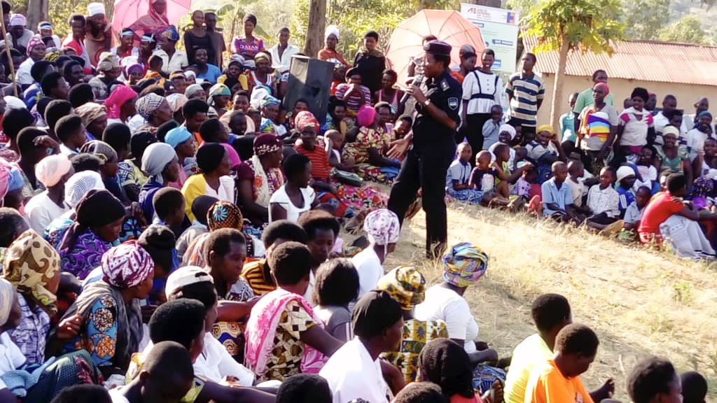 Huye: Abagore bagera kuri 300 basabwe kurwanya ihohoterwa