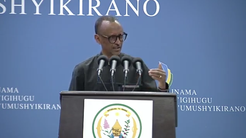 Perezida Kagame yakuriye inzira ku murima abibwiraga ko gusenyera abari mu manegeka byahagarara