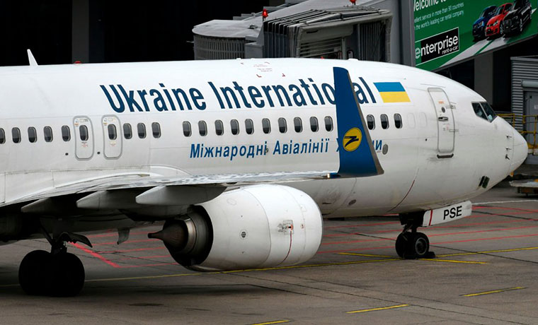 Indege y’Igihugu cya Ukraine yarimo abagenzi 170-180 yasandariye mukirere cya Irani