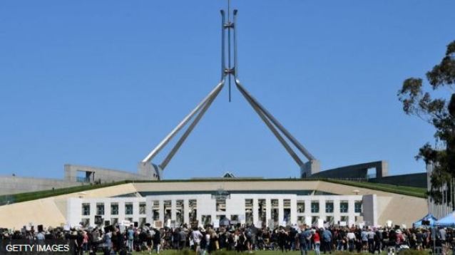 Ubusambanyi bukorerwa mu nzu y’inteko ya Australia bwabyukije ibyari bihishwe