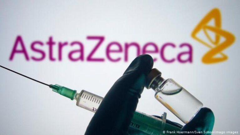 Uruganda rwa AstraZeneca rwarezwe mu nkiko kubwo gutindana inkingo