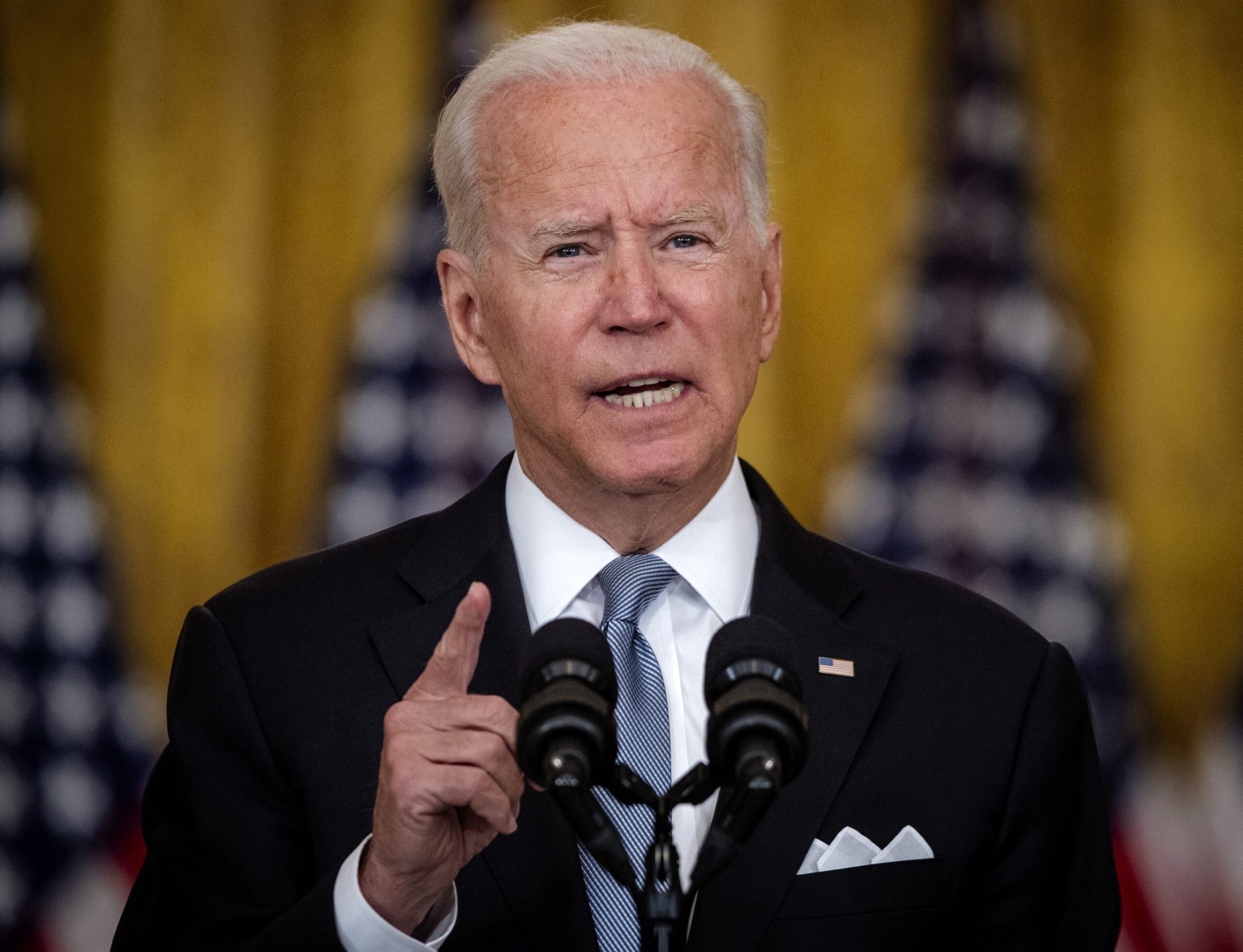 Perezida Joe Biden yahigiye kwihorera nyuma y’iyicwa ry’abasirikare 13 ba Amerika muri Afghanistan