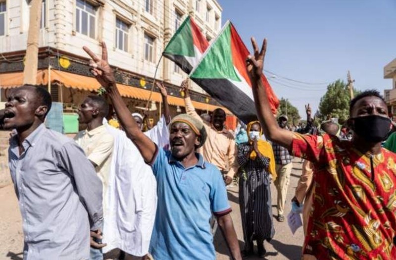 Sudan: Abantu 10 barasiwe mu myigaragambyo barapfa