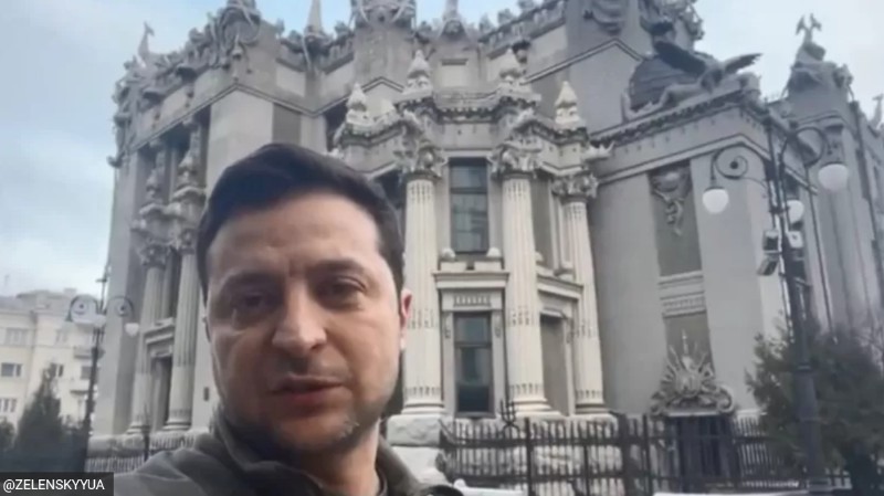 Perezida Zelensky wa Ukraine yanze guhungishwa na Amerika