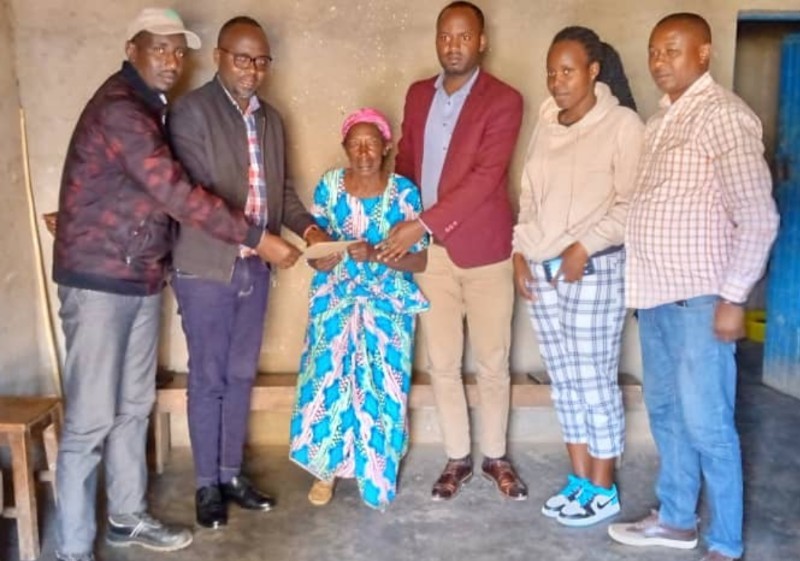 Nyaruguru: Uruganda Nshili-Kivu rwaremeye Umukecuru Mukankusi warokotse Jenoside