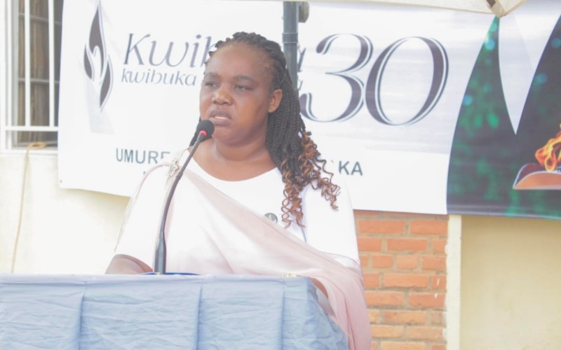 Kamonyi-Nyarubaka/Kwibuka30: Imiyoborere myiza irangajwe imbere na Perezida Kagame iduha icyizere ko Jenoside itazongera kubaho ukundi-Visi Meya Uwiringira Marie Josee