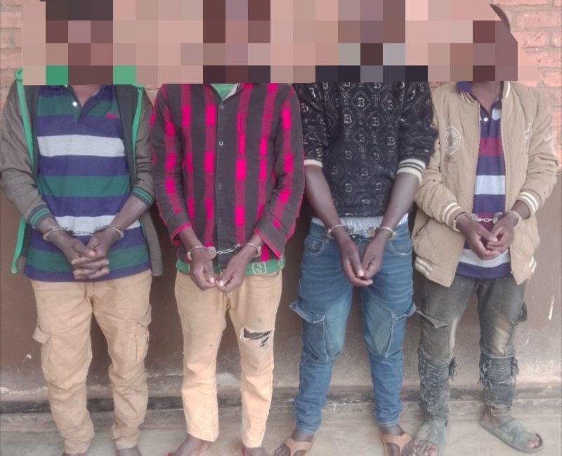 Kamonyi-Rukoma: Polisi yataye muri yombi abakekwaho ubugizi bwa nabi bategeraga abantu mu nzira