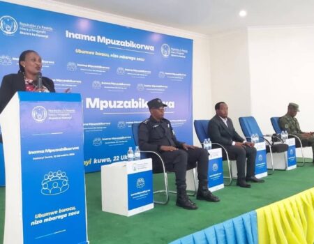 Kamonyi: Nk’Abayobozi, dukore baturebereho kuruta kuvuga ibyo tudakora- Guverineri Alice Kayitesi